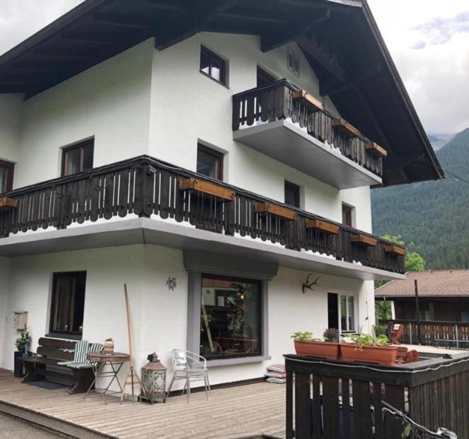 Gastehaus Schmitt Hotel Lähn Kültér fotó